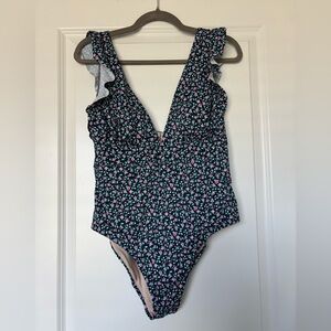 Chelsea 28 One Piece Floral‎ Bathing Suit With Ruffles Size Large